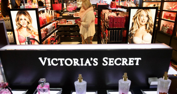 Victorias-secret-shoppers