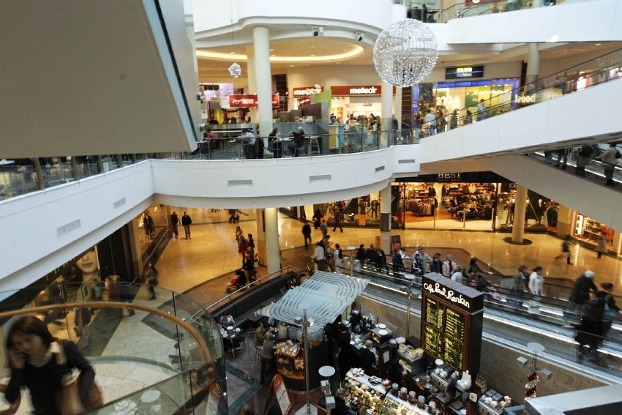 1280px-interior_of_dundrum_town_centre