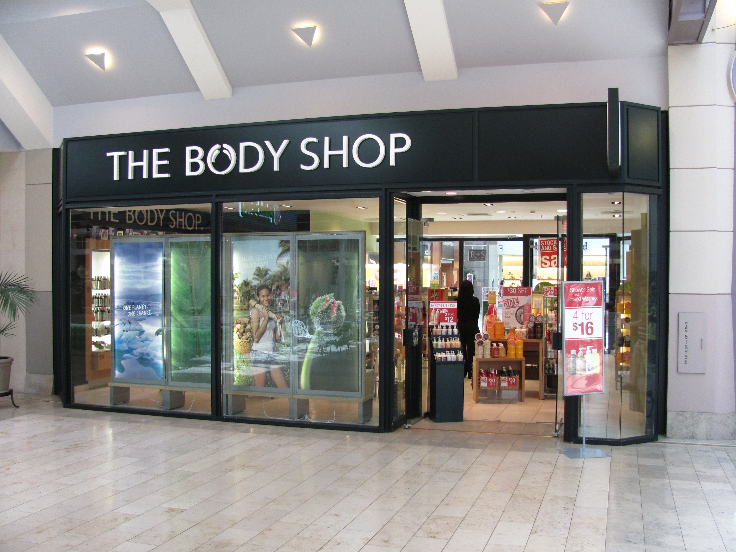 The_body_shop_in_the_prudential_center__boston_ma