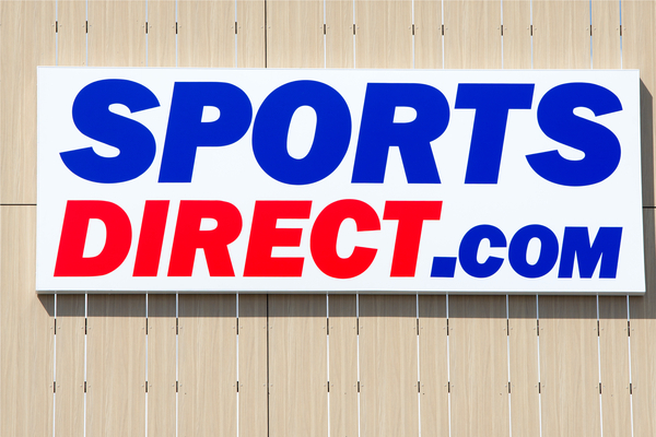 Sports-direct_sportswear_shop-front_st-4