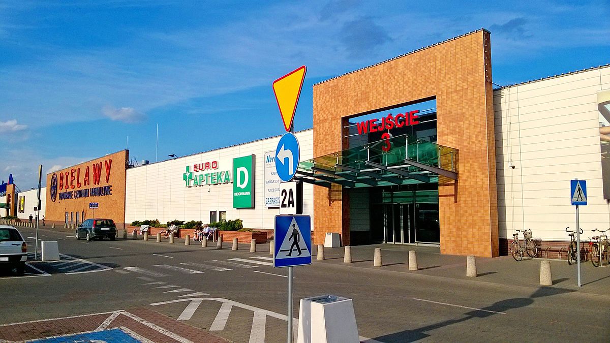 Centrum_handlowe_bielawy_w_toruniu