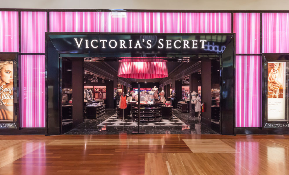 Victorias-secret-storefront-for-vs-angel-card-review-e1538424119721