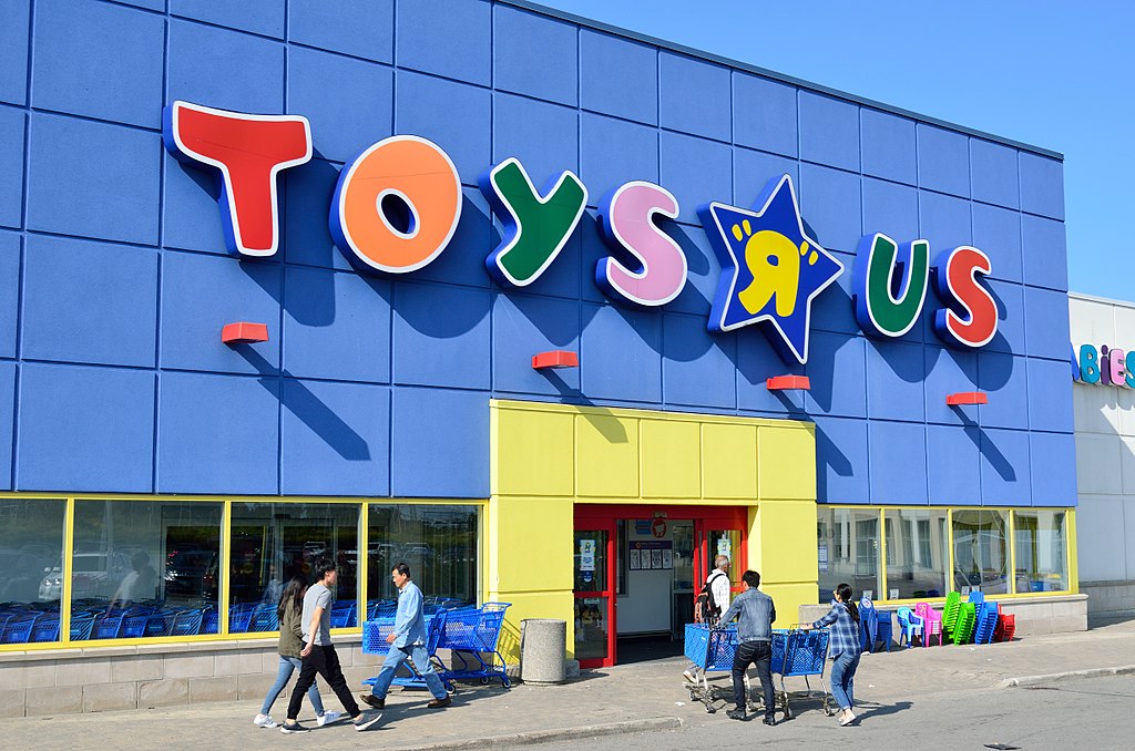 Toys-r-us-store