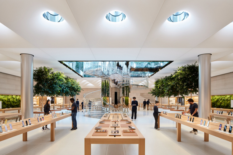 Sm.apple-store-fifth-avenue-new-york-redesign-interior-091919_big.jpg.large.750
