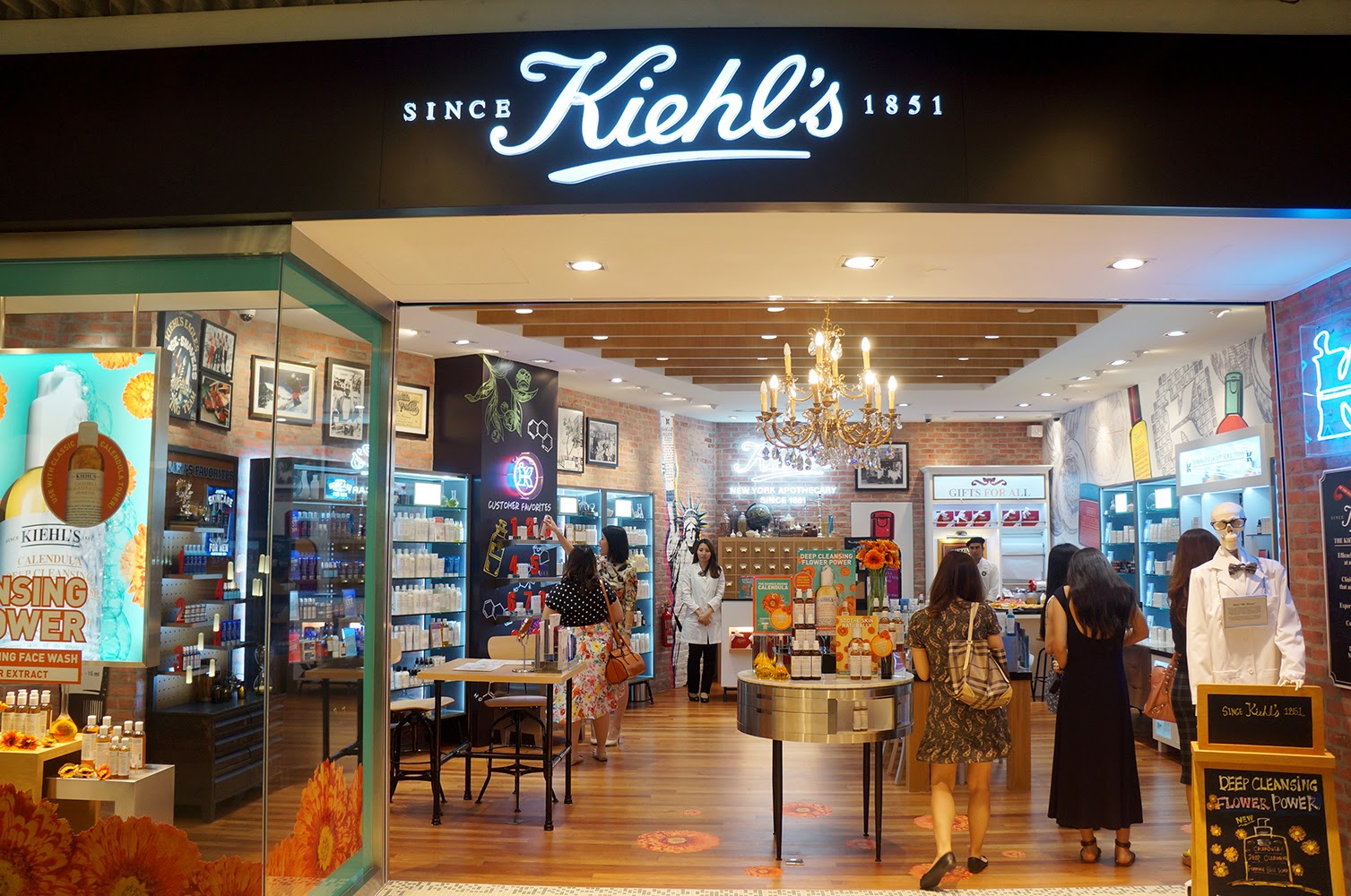 Kiehls-opening-store-coffee-shop-taipei-news-retail-in-asia